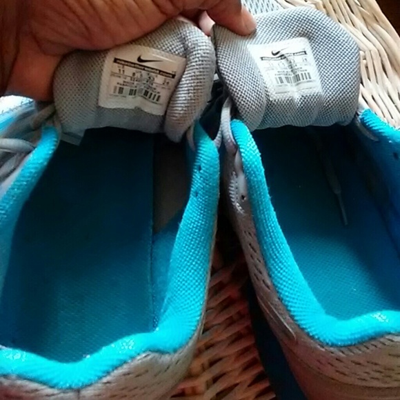 Nike Sneakers - Picture 7 of 8